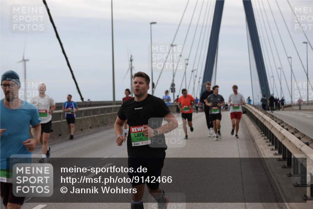 03.10.2025 - Köhlbrandbrückenlauf Jannik Wohlers http://msf.ph/oto/9142466 03.10.2025 15:42:25 Position 1 7403, 7780 meine-sportfotos.de