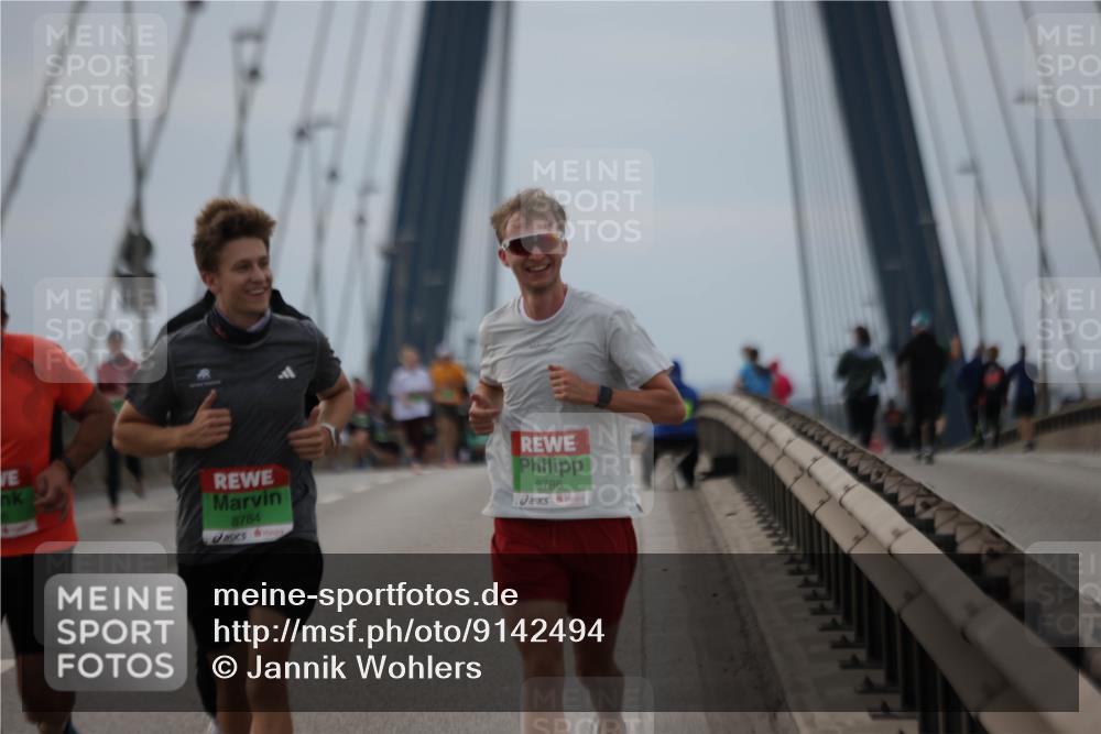 03.10.2025 - Köhlbrandbrückenlauf Jannik Wohlers http://msf.ph/oto/9142494 03.10.2025 15:42:27 Position 1 8784, 8786 meine-sportfotos.de