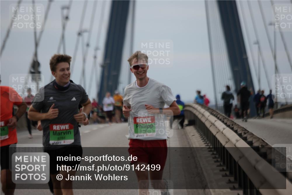 03.10.2025 - Köhlbrandbrückenlauf Jannik Wohlers http://msf.ph/oto/9142499 03.10.2025 15:42:27 Position 1 8784, 8786 meine-sportfotos.de