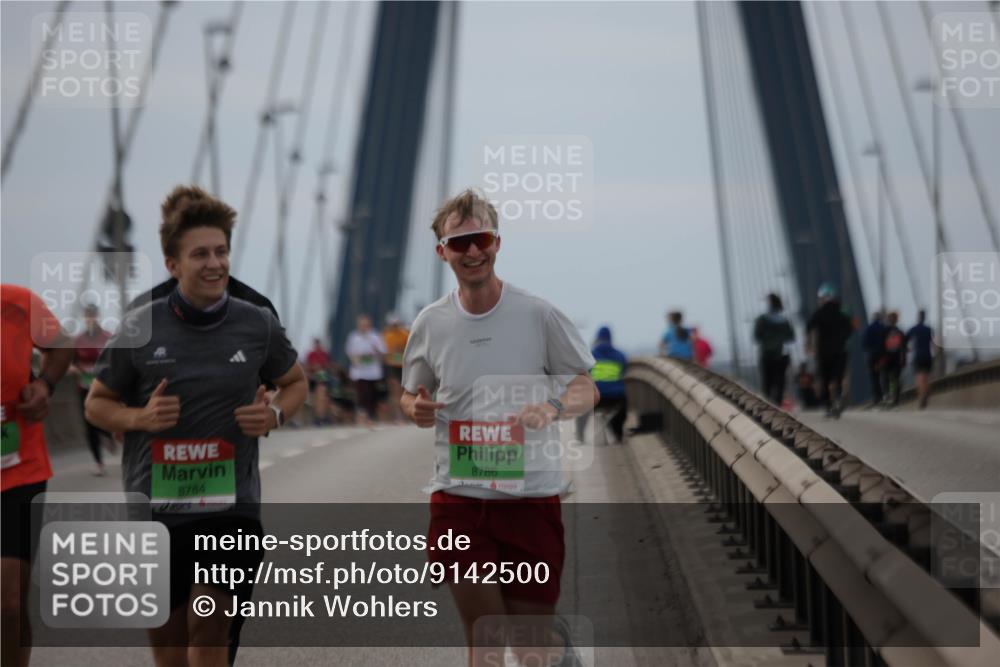 03.10.2025 - Köhlbrandbrückenlauf Jannik Wohlers http://msf.ph/oto/9142500 03.10.2025 15:42:28 Position 1 8784, 8786 meine-sportfotos.de