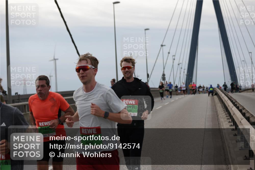 03.10.2025 - Köhlbrandbrückenlauf Jannik Wohlers http://msf.ph/oto/9142574 03.10.2025 15:42:31 Position 1 8886, 8786, 224 meine-sportfotos.de