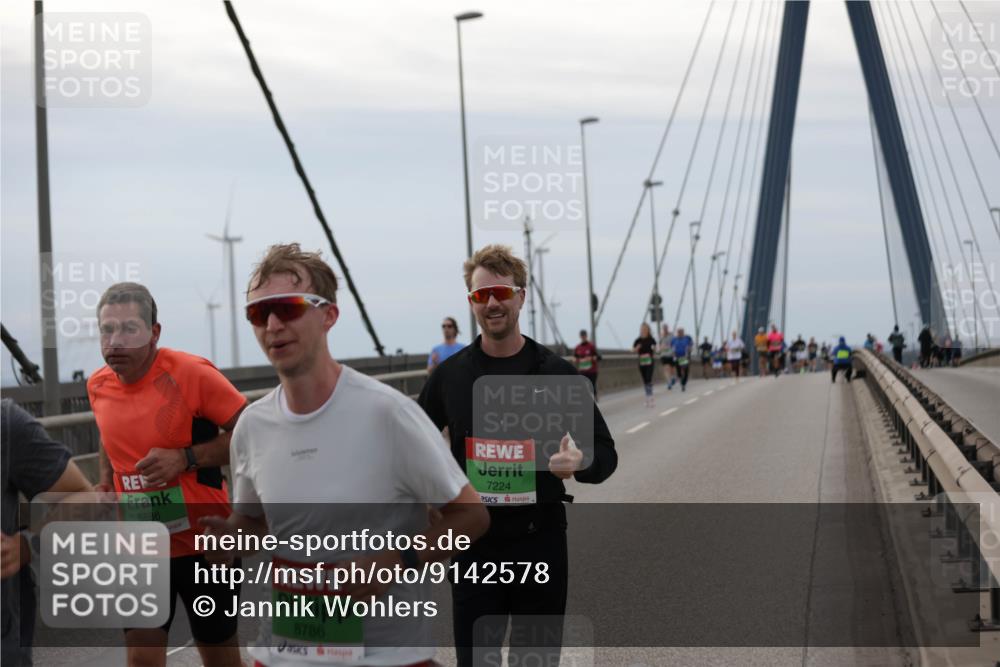 03.10.2025 - Köhlbrandbrückenlauf Jannik Wohlers http://msf.ph/oto/9142578 03.10.2025 15:42:31 Position 1 8886, 8786, 7224 meine-sportfotos.de