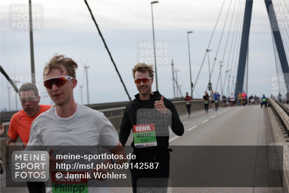 03.10.2025 - Köhlbrandbrückenlauf Jannik Wohlers http://msf.ph/oto/9142587 03.10.2025 15:42:31 Position 1 7224 meine-sportfotos.de