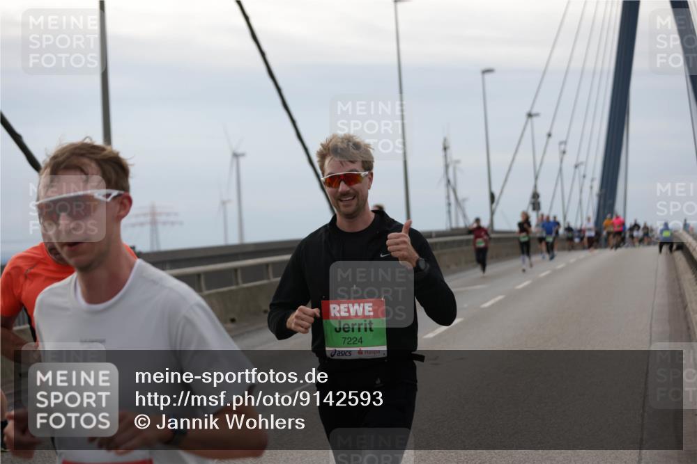 03.10.2025 - Köhlbrandbrückenlauf Jannik Wohlers http://msf.ph/oto/9142593 03.10.2025 15:42:31 Position 1 7224 meine-sportfotos.de