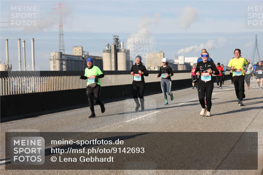 03.10.2025 - Köhlbrandbrückenlauf Lena Gebhardt http://msf.ph/oto/9142693 03.10.2025 10:00:34 Position 2 2674, 1971 meine-sportfotos.de