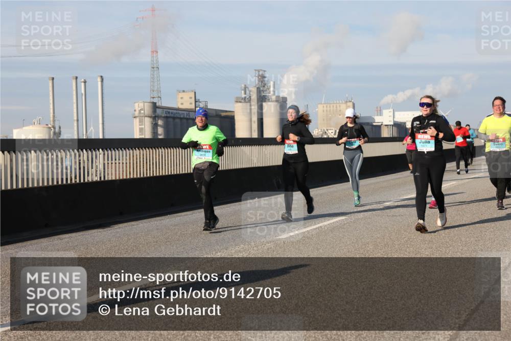03.10.2025 - Köhlbrandbrückenlauf Lena Gebhardt http://msf.ph/oto/9142705 03.10.2025 10:00:34 Position 2 1663, 2674 meine-sportfotos.de