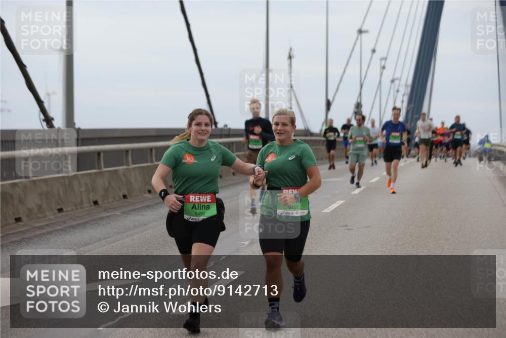 03.10.2025 - Köhlbrandbrückenlauf Jannik Wohlers http://msf.ph/oto/9142713 03.10.2025 15:43:58 Position 1 9456, 9457 meine-sportfotos.de