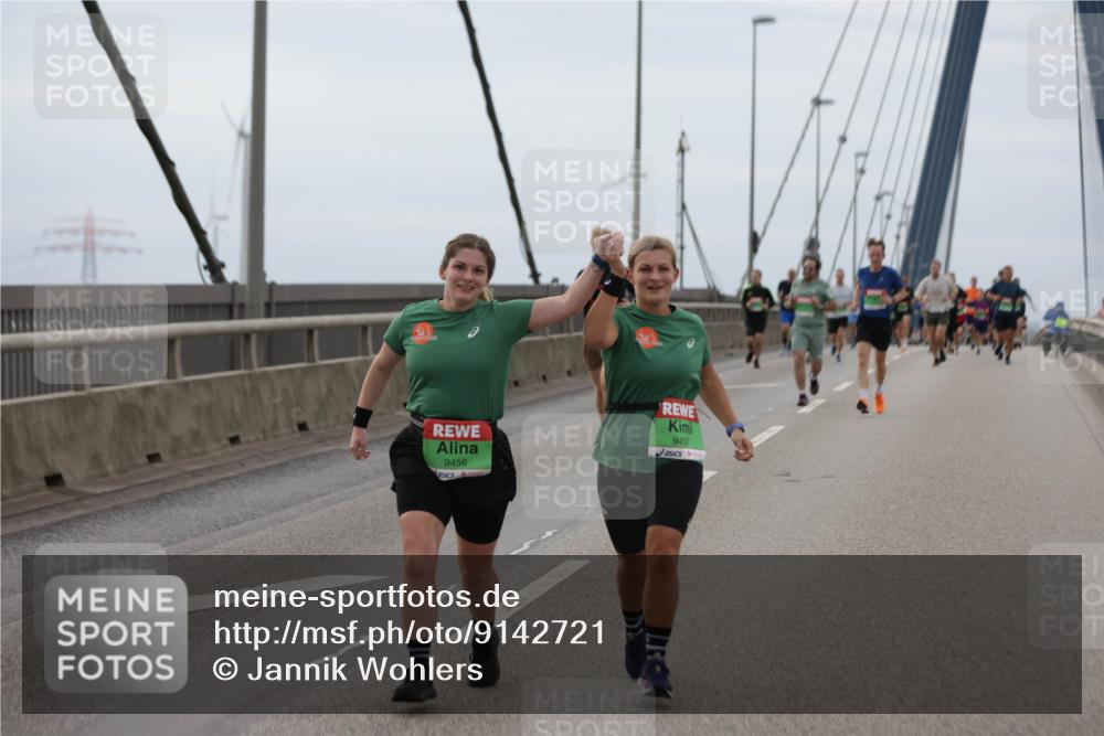 03.10.2025 - Köhlbrandbrückenlauf Jannik Wohlers http://msf.ph/oto/9142721 03.10.2025 15:43:58 Position 1 9456, 9457 meine-sportfotos.de
