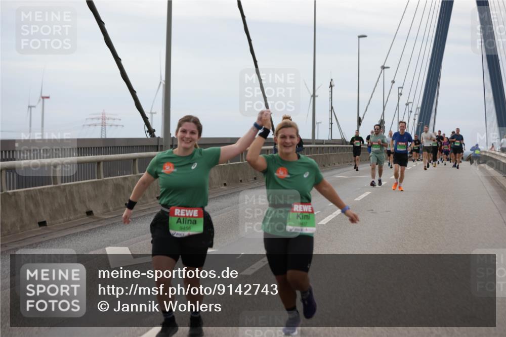 03.10.2025 - Köhlbrandbrückenlauf Jannik Wohlers http://msf.ph/oto/9142743 03.10.2025 15:43:59 Position 1 9456, 9457 meine-sportfotos.de