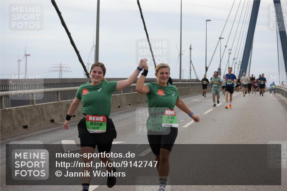 03.10.2025 - Köhlbrandbrückenlauf Jannik Wohlers http://msf.ph/oto/9142747 03.10.2025 15:43:59 Position 1 9456, 9457 meine-sportfotos.de