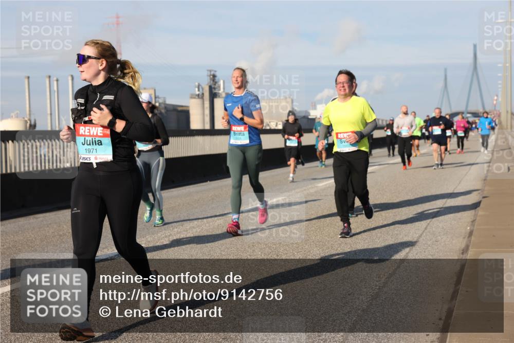 03.10.2025 - Köhlbrandbrückenlauf Lena Gebhardt http://msf.ph/oto/9142756 03.10.2025 10:00:37 Position 2 1971, 1663 meine-sportfotos.de