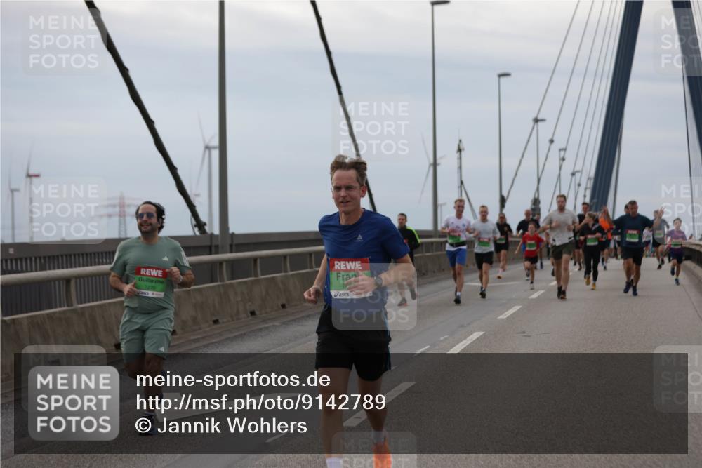 03.10.2025 - Köhlbrandbrückenlauf Jannik Wohlers http://msf.ph/oto/9142789 03.10.2025 15:44:04 Position 1 7270 meine-sportfotos.de