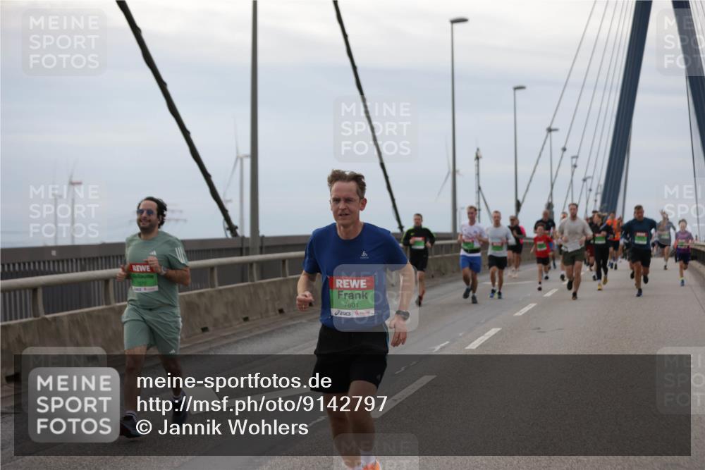 03.10.2025 - Köhlbrandbrückenlauf Jannik Wohlers http://msf.ph/oto/9142797 03.10.2025 15:44:05 Position 1 7601 meine-sportfotos.de