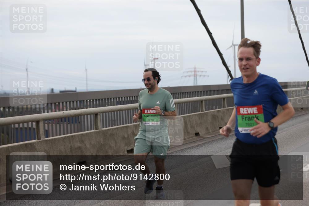 03.10.2025 - Köhlbrandbrückenlauf Jannik Wohlers http://msf.ph/oto/9142800 03.10.2025 15:44:05 Position 1 7270, 7601 meine-sportfotos.de