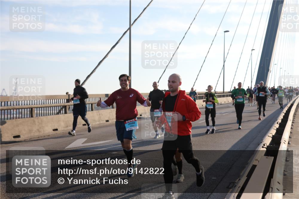 03.10.2025 - Köhlbrandbrückenlauf Yannick Fuchs http://msf.ph/oto/9142822 03.10.2025 08:29:44 Position 2 2964 meine-sportfotos.de