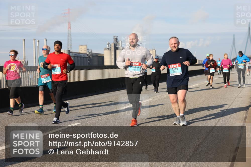03.10.2025 - Köhlbrandbrückenlauf Lena Gebhardt http://msf.ph/oto/9142857 03.10.2025 10:00:43 Position 2 3840, 2424, 2460 meine-sportfotos.de
