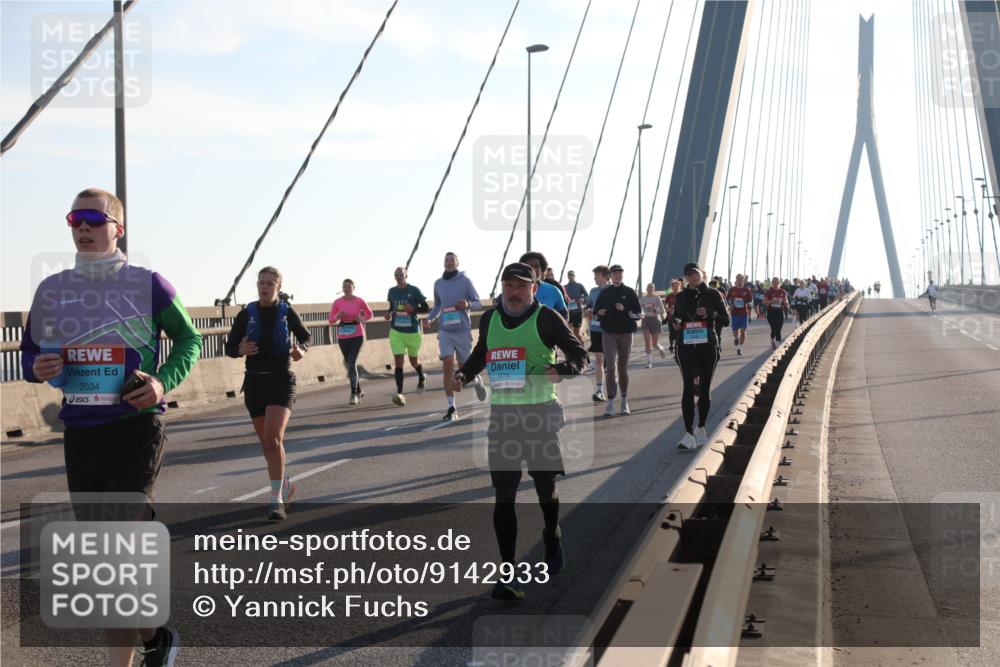 03.10.2025 - Köhlbrandbrückenlauf Yannick Fuchs http://msf.ph/oto/9142933 03.10.2025 08:29:52 Position 2 2034, 1674 meine-sportfotos.de