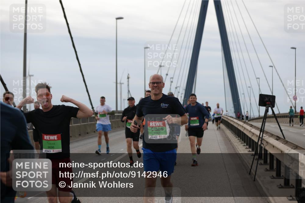 03.10.2025 - Köhlbrandbrückenlauf Jannik Wohlers http://msf.ph/oto/9142946 03.10.2025 15:44:14 Position 1 9696, 7057 meine-sportfotos.de