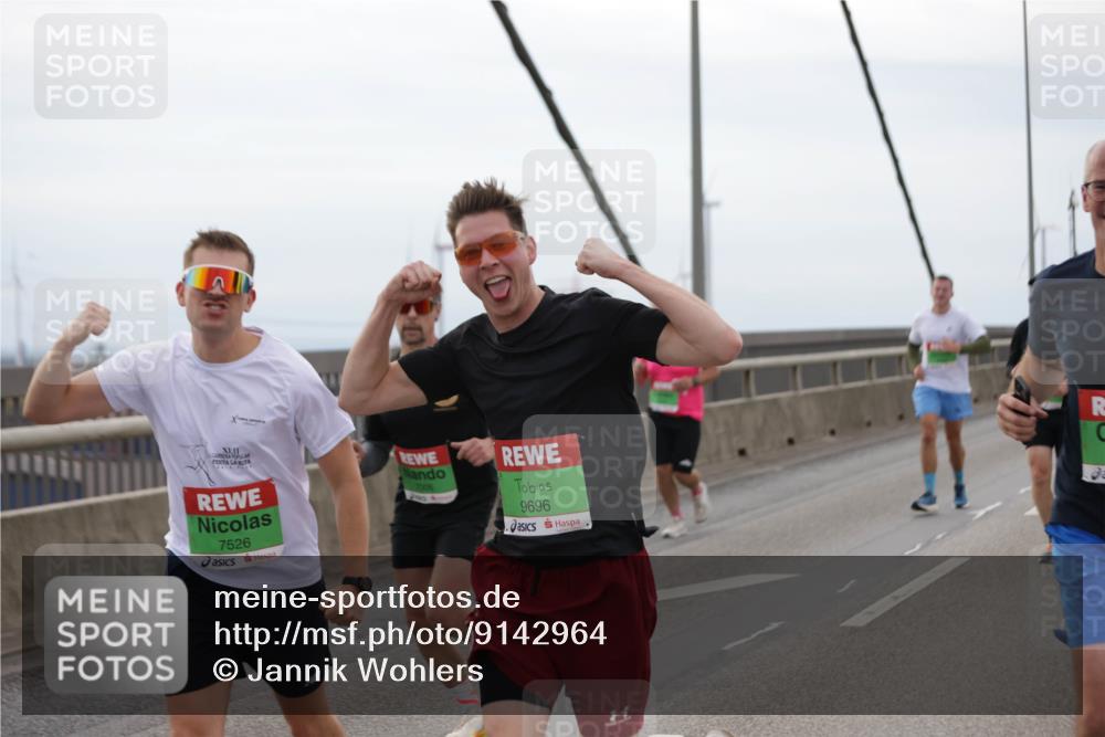 03.10.2025 - Köhlbrandbrückenlauf Jannik Wohlers http://msf.ph/oto/9142964 03.10.2025 15:44:14 Position 1 7526, 7006, 9696 meine-sportfotos.de