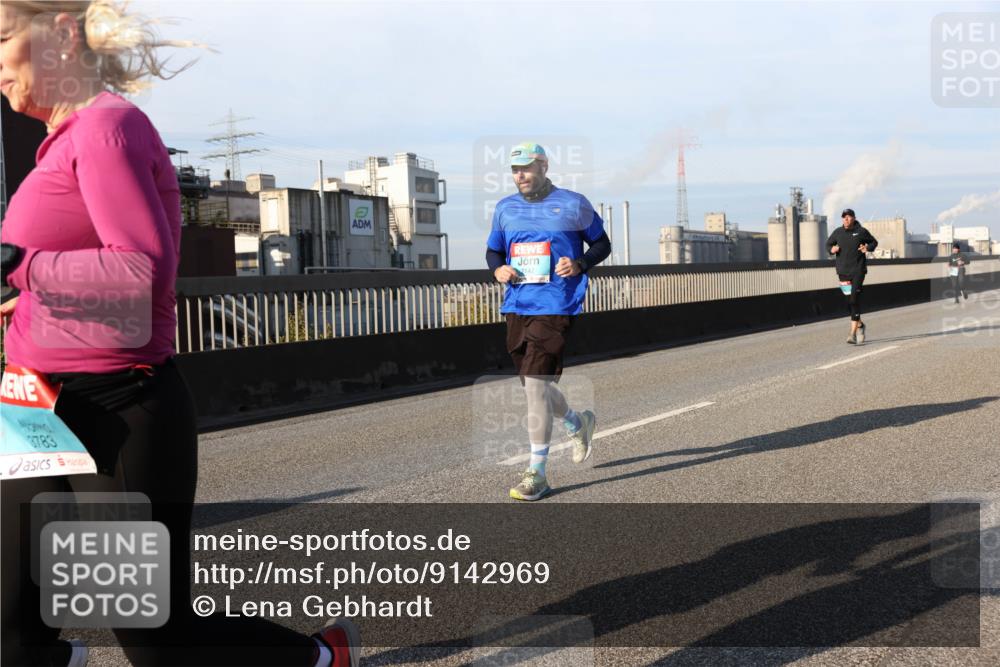03.10.2025 - Köhlbrandbrückenlauf Lena Gebhardt http://msf.ph/oto/9142969 03.10.2025 10:00:50 Position 2 3783, 2142 meine-sportfotos.de