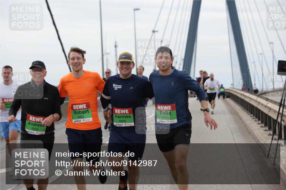 03.10.2025 - Köhlbrandbrückenlauf Jannik Wohlers http://msf.ph/oto/9142987 03.10.2025 15:44:16 Position 1 2024, 8802, 8805, 8804, 8803 meine-sportfotos.de