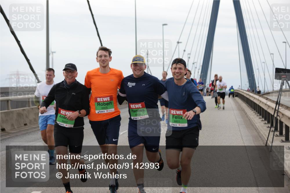 03.10.2025 - Köhlbrandbrückenlauf Jannik Wohlers http://msf.ph/oto/9142993 03.10.2025 15:44:16 Position 1 2024, 8802, 8805, 8804, 8803 meine-sportfotos.de
