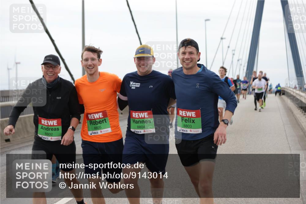 03.10.2025 - Köhlbrandbrückenlauf Jannik Wohlers http://msf.ph/oto/9143014 03.10.2025 15:44:17 Position 1 2024, 8802, 8805, 8804, 8803 meine-sportfotos.de
