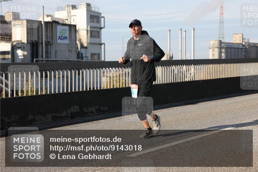 03.10.2025 - Köhlbrandbrückenlauf Lena Gebhardt http://msf.ph/oto/9143018 03.10.2025 10:00:53 Position 2  meine-sportfotos.de