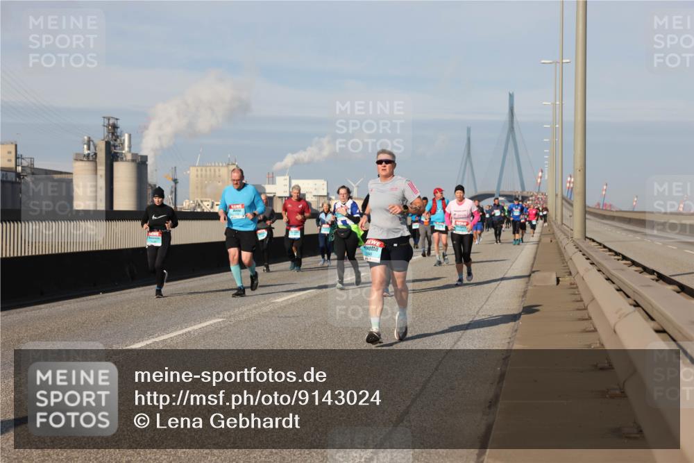 03.10.2025 - Köhlbrandbrückenlauf Lena Gebhardt http://msf.ph/oto/9143024 03.10.2025 10:00:54 Position 2 1740 meine-sportfotos.de