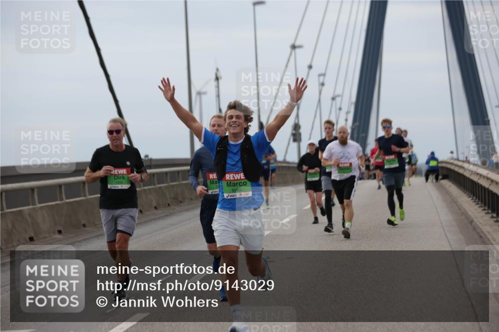 03.10.2025 - Köhlbrandbrückenlauf Jannik Wohlers http://msf.ph/oto/9143029 03.10.2025 15:44:18 Position 1 7345, 8082 meine-sportfotos.de