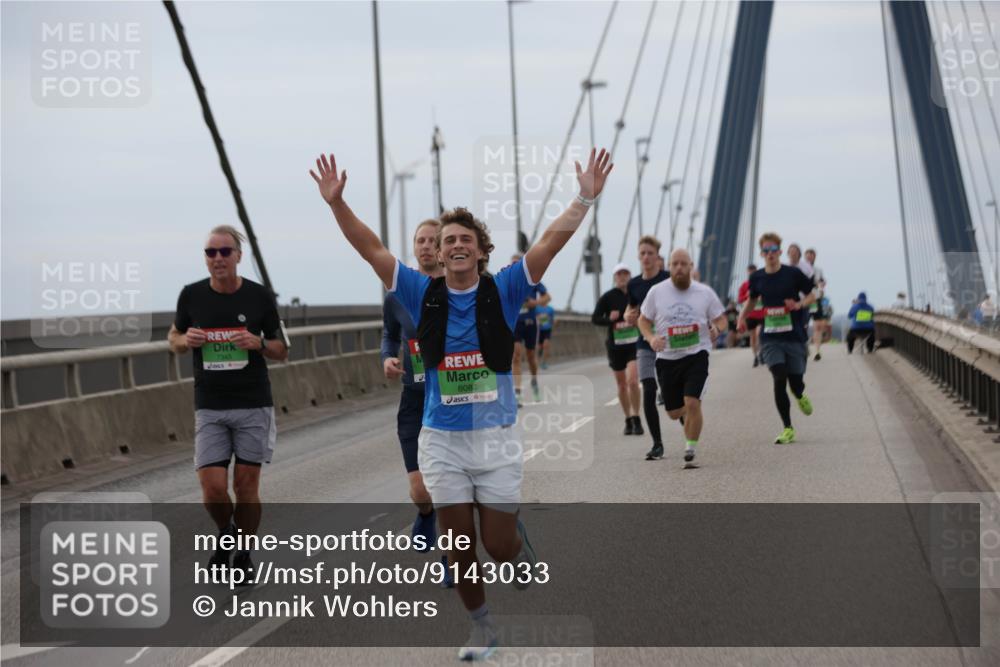 03.10.2025 - Köhlbrandbrückenlauf Jannik Wohlers http://msf.ph/oto/9143033 03.10.2025 15:44:18 Position 1 7345, 8082 meine-sportfotos.de