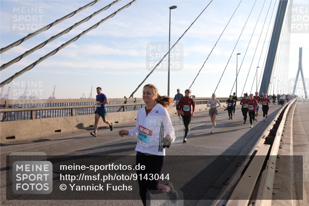 03.10.2025 - Köhlbrandbrückenlauf Yannick Fuchs http://msf.ph/oto/9143044 03.10.2025 08:29:58 Position 2 1387 meine-sportfotos.de