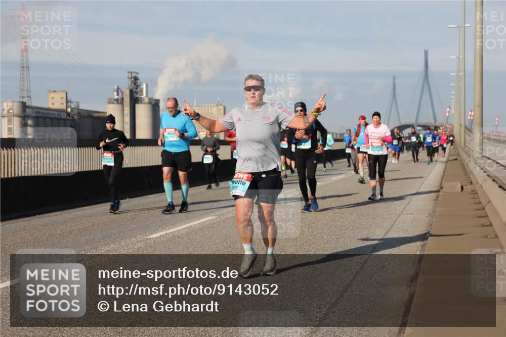03.10.2025 - Köhlbrandbrückenlauf Lena Gebhardt http://msf.ph/oto/9143052 03.10.2025 10:00:55 Position 2 1846 meine-sportfotos.de