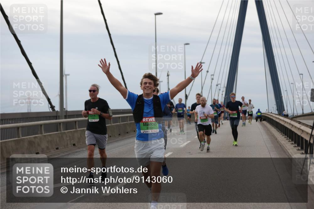 03.10.2025 - Köhlbrandbrückenlauf Jannik Wohlers http://msf.ph/oto/9143060 03.10.2025 15:44:19 Position 1 8082 meine-sportfotos.de