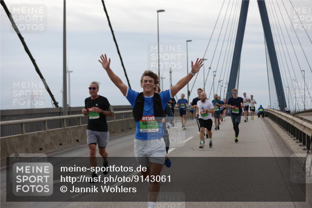 03.10.2025 - Köhlbrandbrückenlauf Jannik Wohlers http://msf.ph/oto/9143061 03.10.2025 15:44:19 Position 1 8082 meine-sportfotos.de
