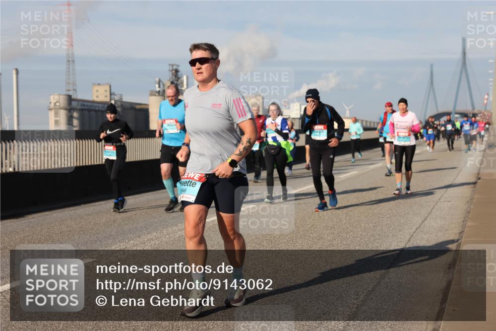 03.10.2025 - Köhlbrandbrückenlauf Lena Gebhardt http://msf.ph/oto/9143062 03.10.2025 10:00:56 Position 2 846 meine-sportfotos.de
