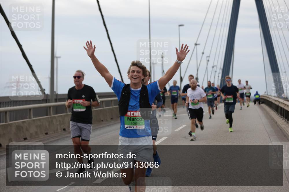 03.10.2025 - Köhlbrandbrückenlauf Jannik Wohlers http://msf.ph/oto/9143066 03.10.2025 15:44:19 Position 1 8082 meine-sportfotos.de