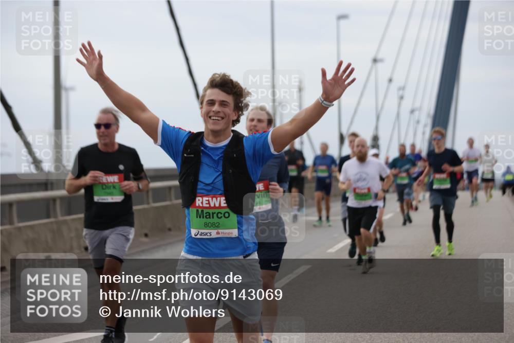 03.10.2025 - Köhlbrandbrückenlauf Jannik Wohlers http://msf.ph/oto/9143069 03.10.2025 15:44:20 Position 1 8082, 94 meine-sportfotos.de