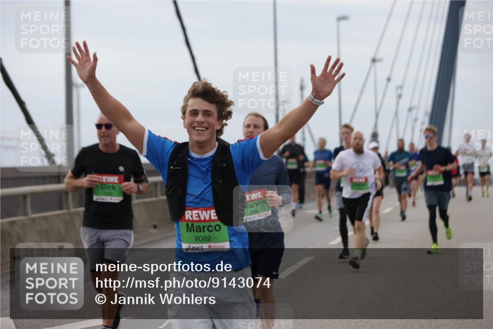 03.10.2025 - Köhlbrandbrückenlauf Jannik Wohlers http://msf.ph/oto/9143074 03.10.2025 15:44:20 Position 1 7345, 8082, 7494 meine-sportfotos.de