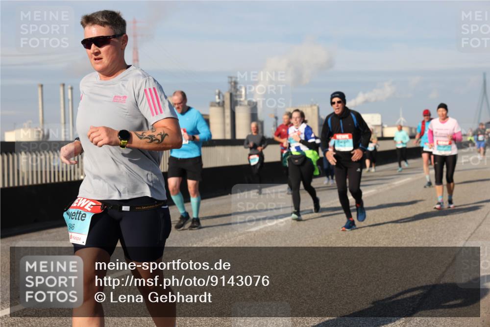 03.10.2025 - Köhlbrandbrückenlauf Lena Gebhardt http://msf.ph/oto/9143076 03.10.2025 10:00:57 Position 2 846 meine-sportfotos.de