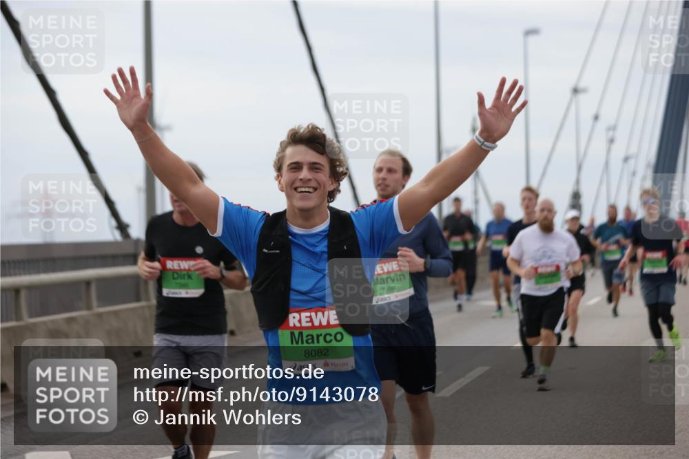 03.10.2025 - Köhlbrandbrückenlauf Jannik Wohlers http://msf.ph/oto/9143078 03.10.2025 15:44:20 Position 1 7345, 8082, 7494 meine-sportfotos.de