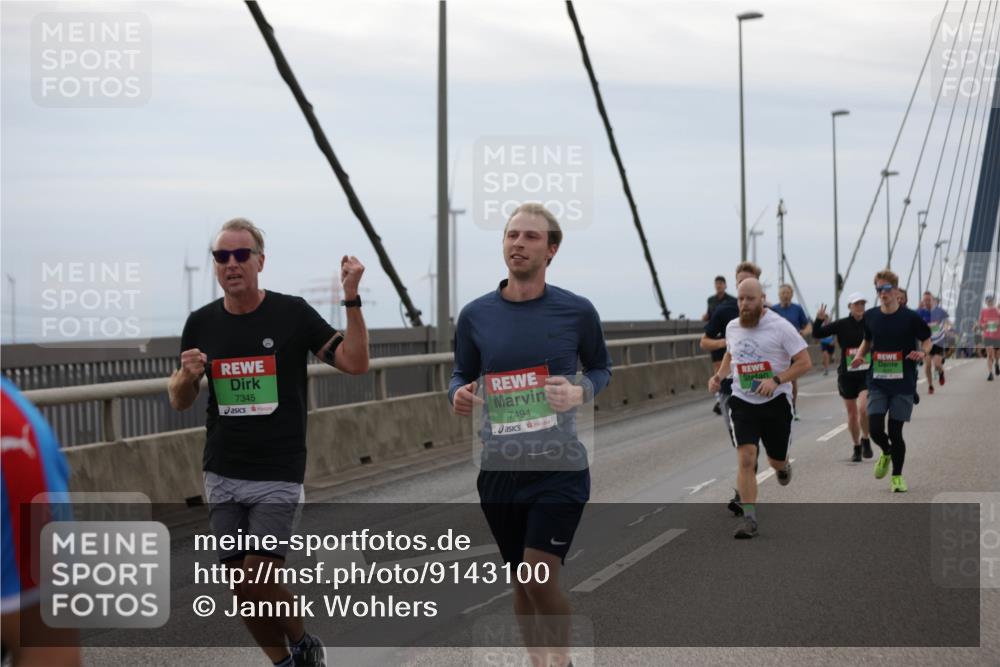 03.10.2025 - Köhlbrandbrückenlauf Jannik Wohlers http://msf.ph/oto/9143100 03.10.2025 15:44:21 Position 1 7345, 7494 meine-sportfotos.de