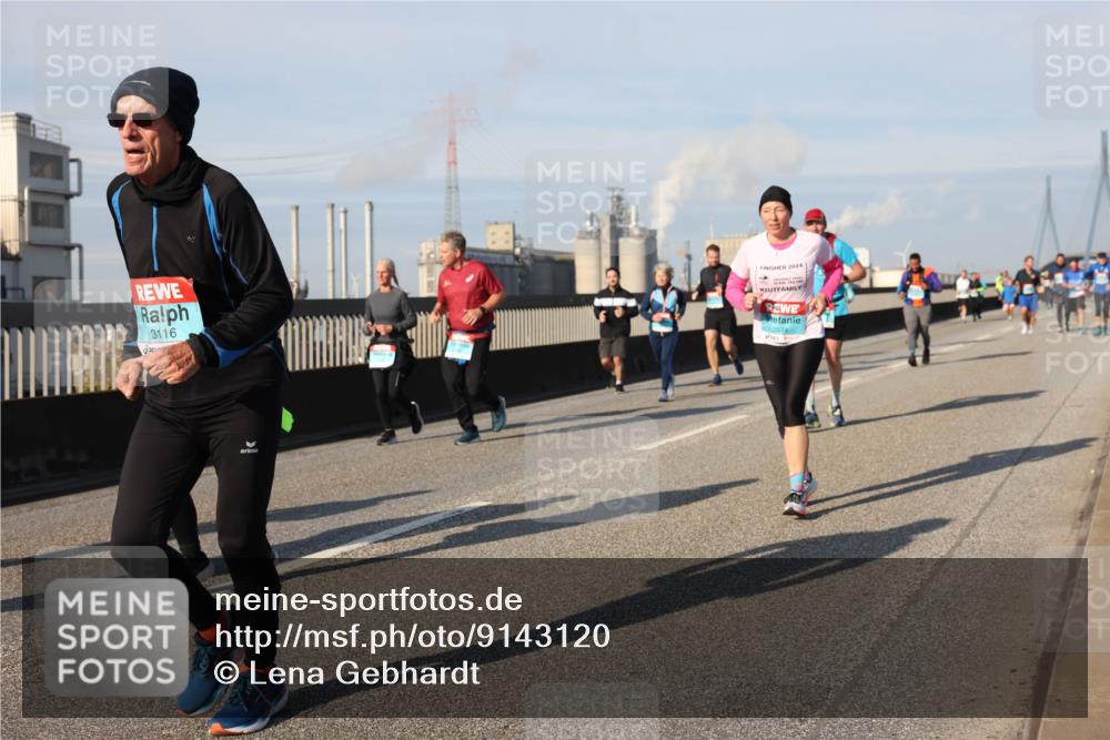 03.10.2025 - Köhlbrandbrückenlauf Lena Gebhardt http://msf.ph/oto/9143120 03.10.2025 10:00:59 Position 2 3116, 2024, 3574 meine-sportfotos.de