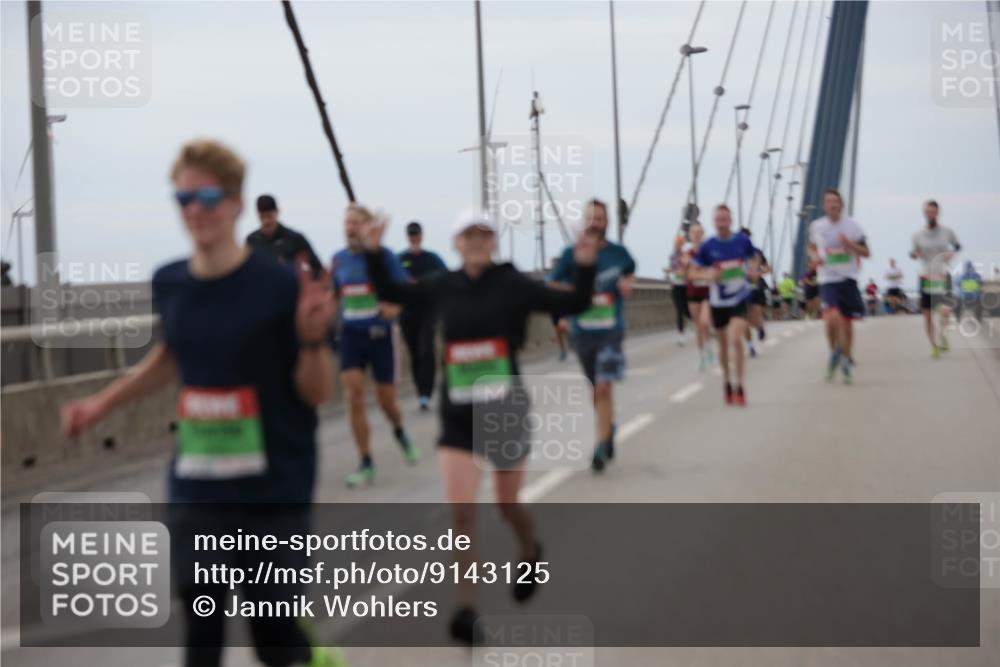 03.10.2025 - Köhlbrandbrückenlauf Jannik Wohlers http://msf.ph/oto/9143125 03.10.2025 15:44:23 Position 1  meine-sportfotos.de