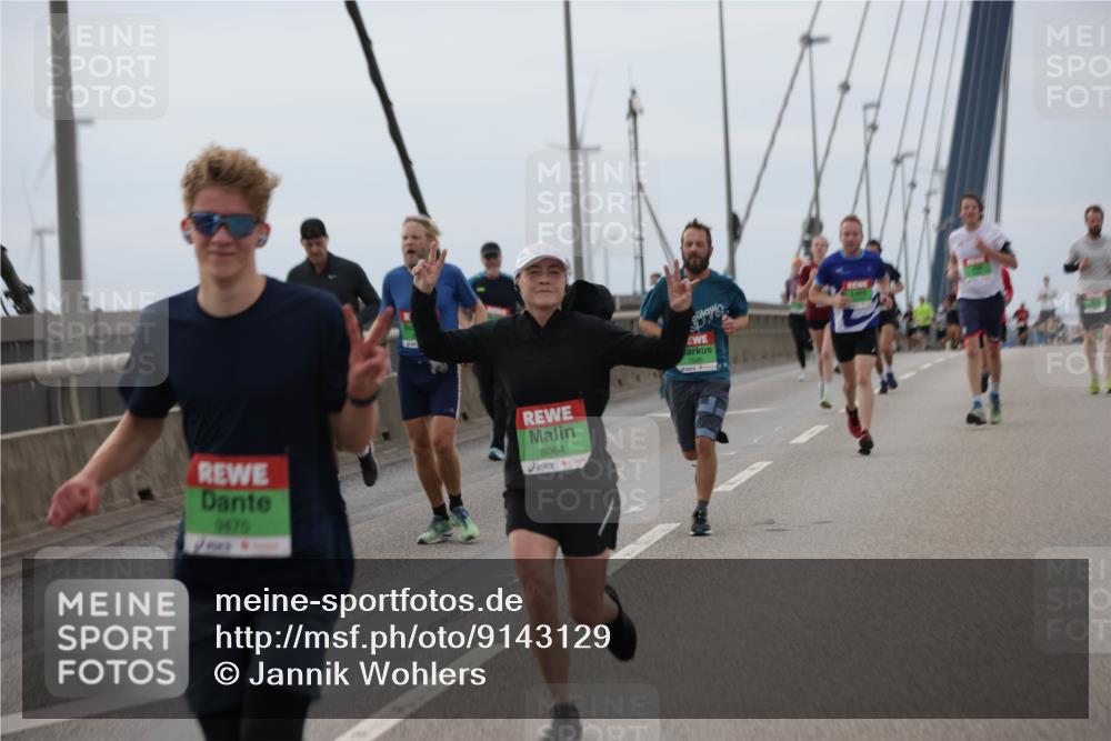 03.10.2025 - Köhlbrandbrückenlauf Jannik Wohlers http://msf.ph/oto/9143129 03.10.2025 15:44:23 Position 1 5475, 8064, 7646 meine-sportfotos.de