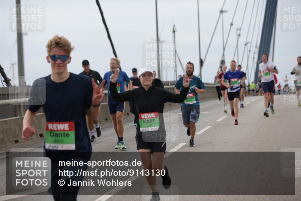 03.10.2025 - Köhlbrandbrückenlauf Jannik Wohlers http://msf.ph/oto/9143130 03.10.2025 15:44:23 Position 1 9475, 8064, 7646 meine-sportfotos.de