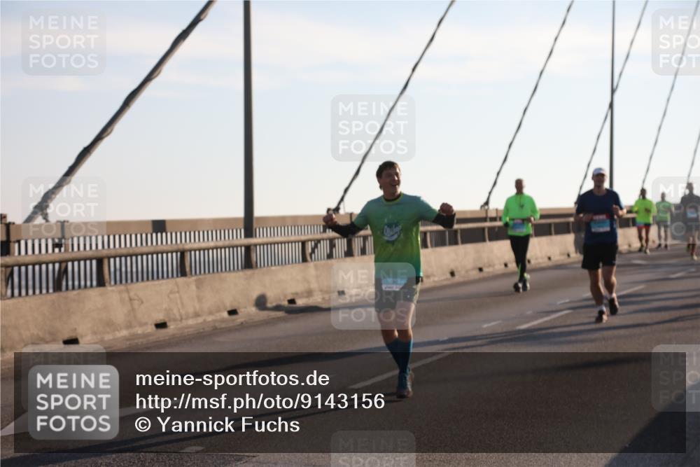 03.10.2025 - Köhlbrandbrückenlauf Yannick Fuchs http://msf.ph/oto/9143156 03.10.2025 08:30:04 Position 2  meine-sportfotos.de