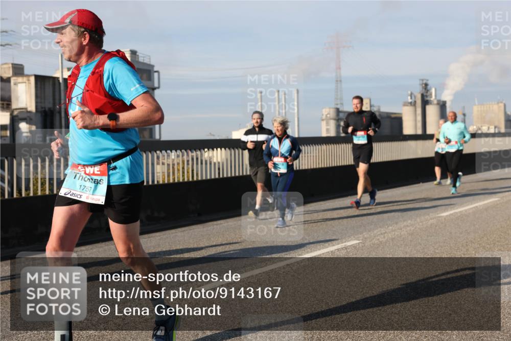 03.10.2025 - Köhlbrandbrückenlauf Lena Gebhardt http://msf.ph/oto/9143167 03.10.2025 10:01:02 Position 2 1757 meine-sportfotos.de