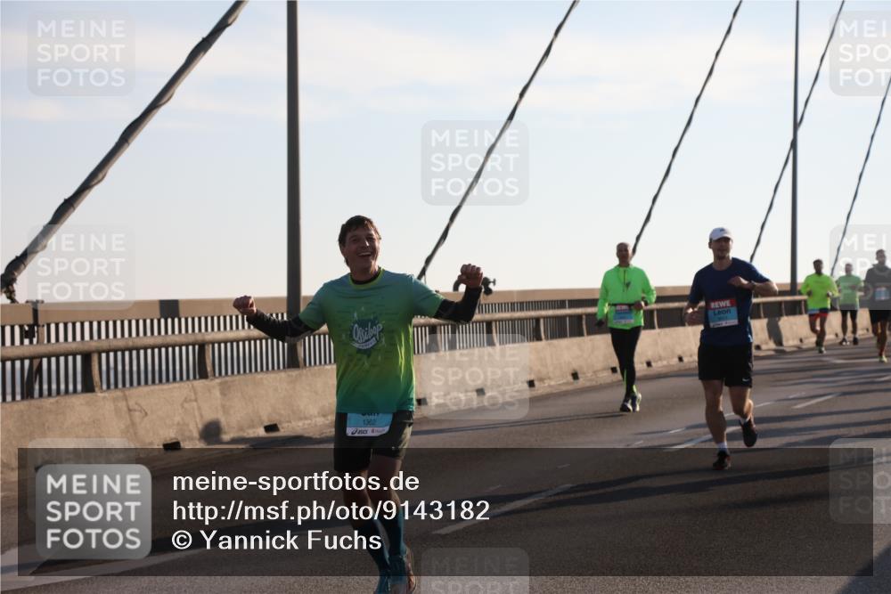 03.10.2025 - Köhlbrandbrückenlauf Yannick Fuchs http://msf.ph/oto/9143182 03.10.2025 08:30:04 Position 2 1362 meine-sportfotos.de