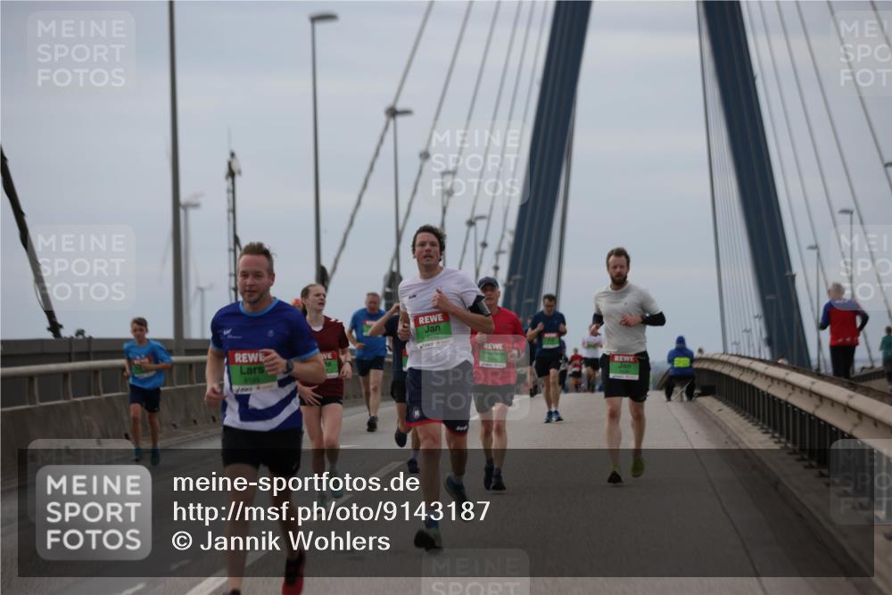 03.10.2025 - Köhlbrandbrückenlauf Jannik Wohlers http://msf.ph/oto/9143187 03.10.2025 15:44:27 Position 1 8199, 8860 meine-sportfotos.de